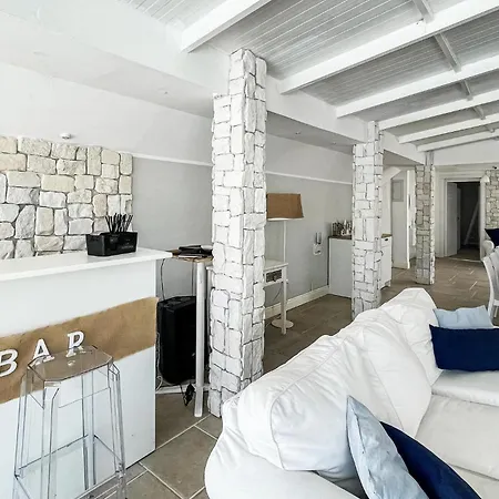 Дом отдыха 1 Bedroom Awesome In