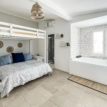 1 Bedroom Awesome In * Лепорано